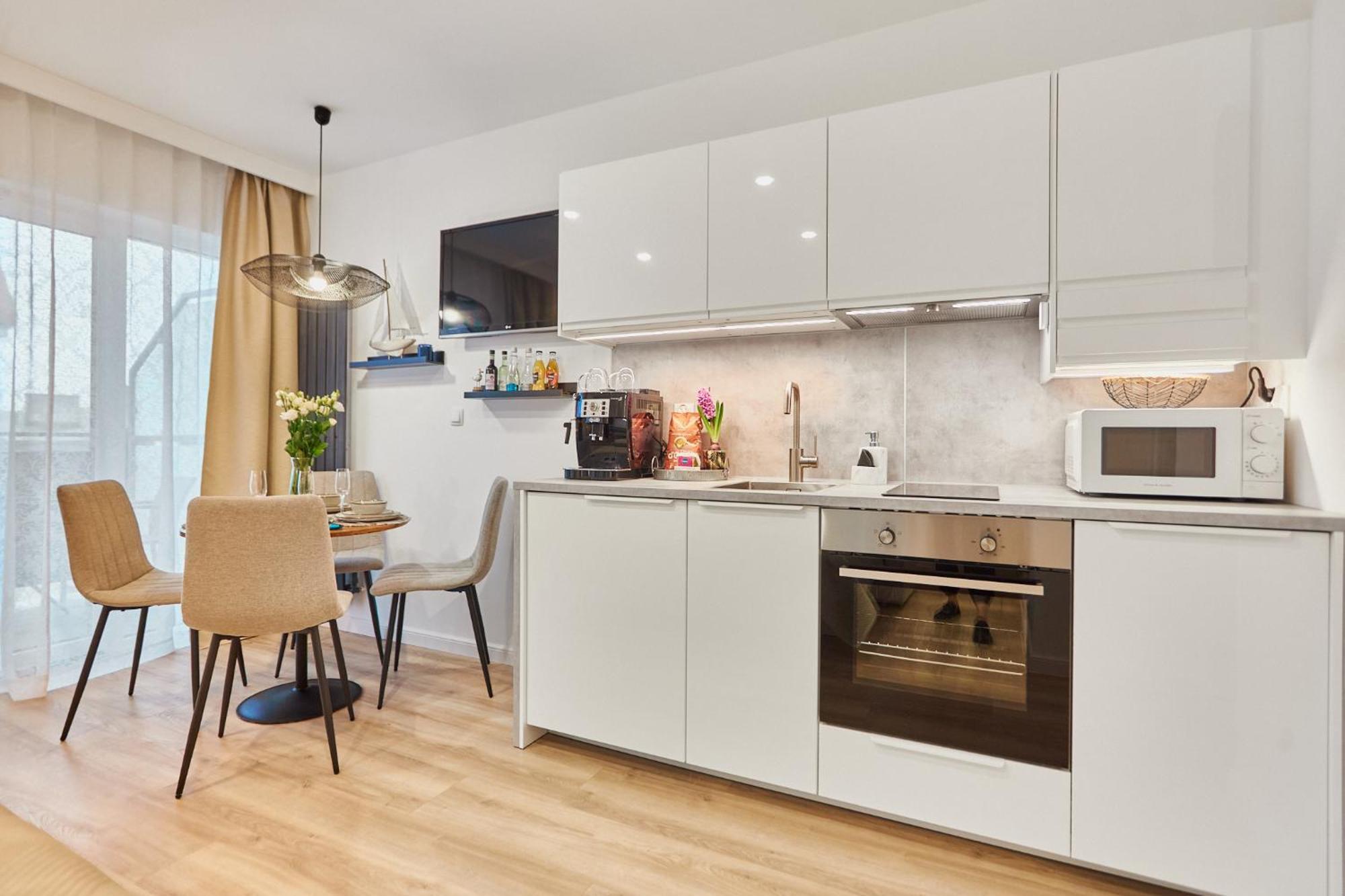 Golden Hour Apartments- Plac Slowianski 26 Свиноуйсьце Экстерьер фото
